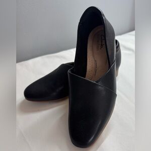 Clarks Women's Elegant Black Flats